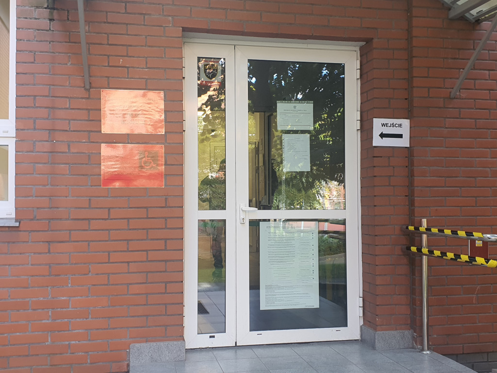 Sopocianie idą głosować! Tłumy w lokalach wyborczych [FOTO]