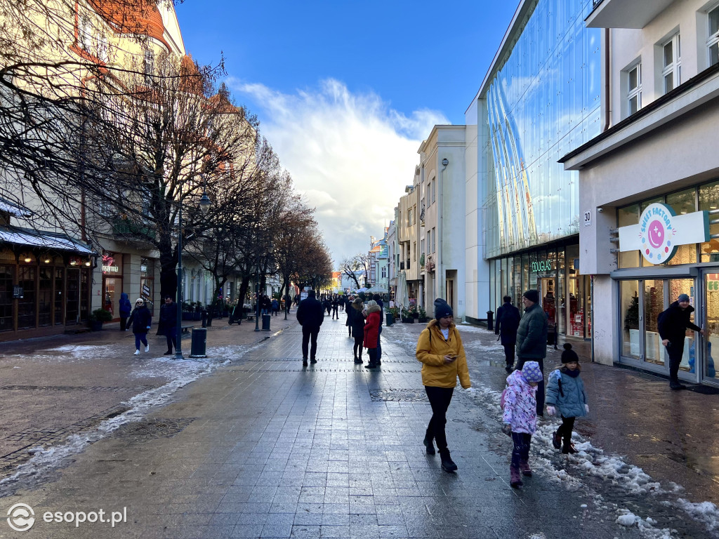 Taka jesień, że zima w Sopocie! Magiczny kurort na zdjęciach [FOTO]