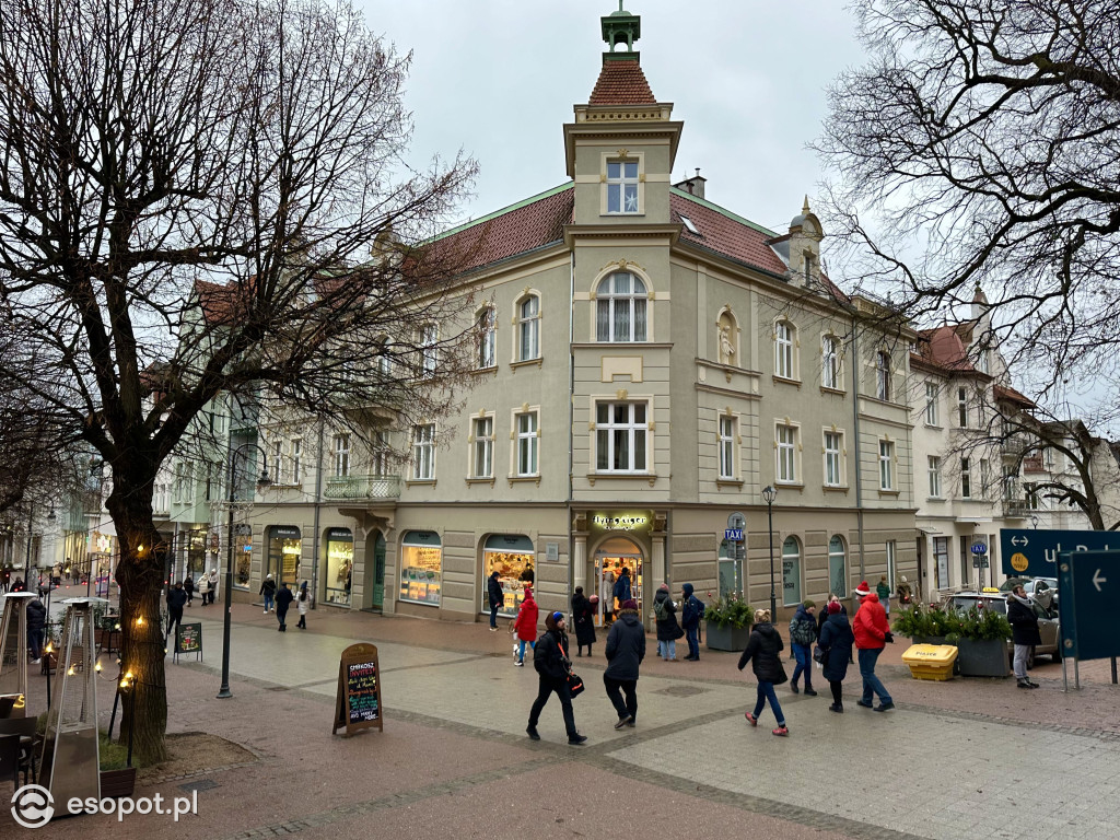 Czy Sopot zapadł w sen zimowy? Czuć, że święta coraz bliżej [FOTO]