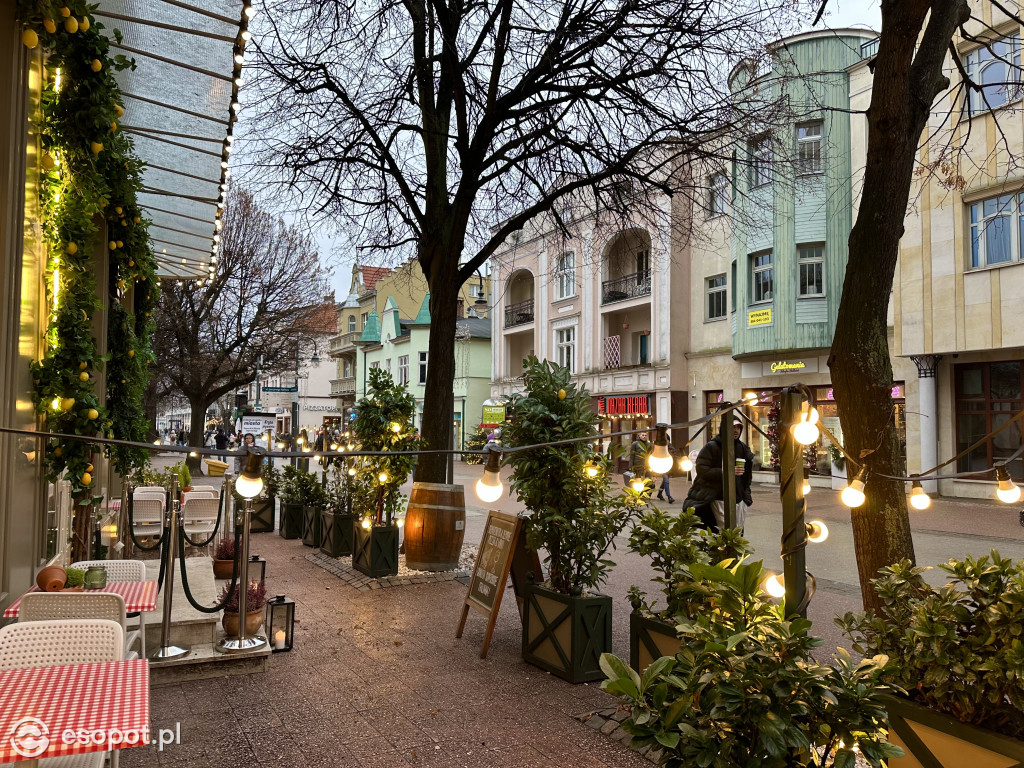Czy Sopot zapadł w sen zimowy? Czuć, że święta coraz bliżej [FOTO]
