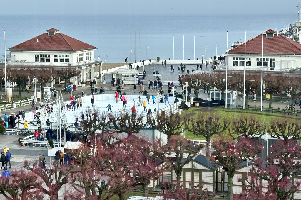 Sopot na zdjęciach w ostatni dzień roku! Tłumy w kurorcie i pozytywna atmosfera [FOTO]