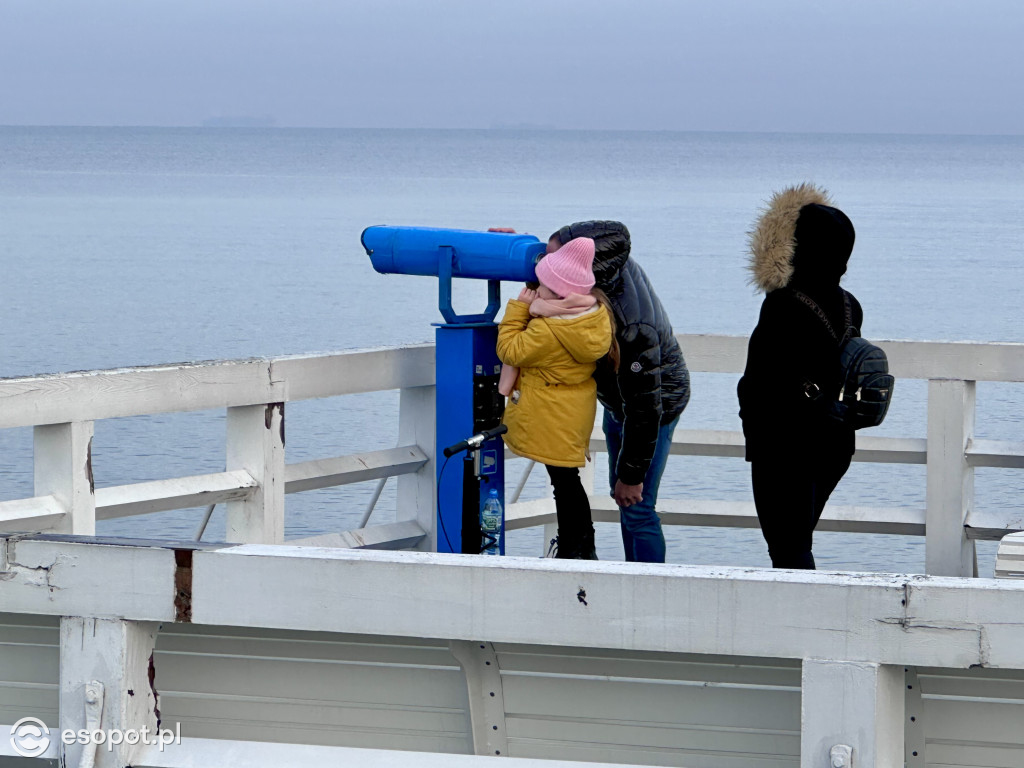 Sopot na zdjęciach w ostatni dzień roku! Tłumy w kurorcie i pozytywna atmosfera [FOTO]