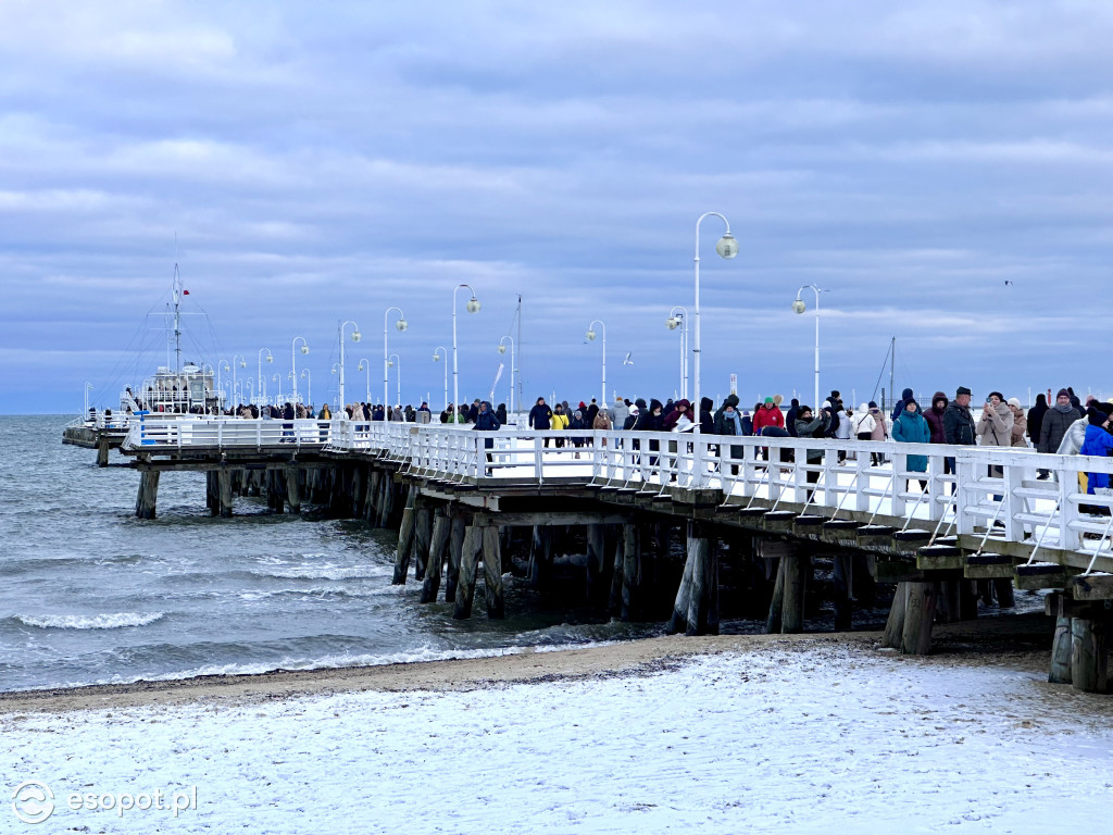 Pierwszy weekend nowego roku w Sopocie! Zimowe zdjęcia z kurortu [FOTO]