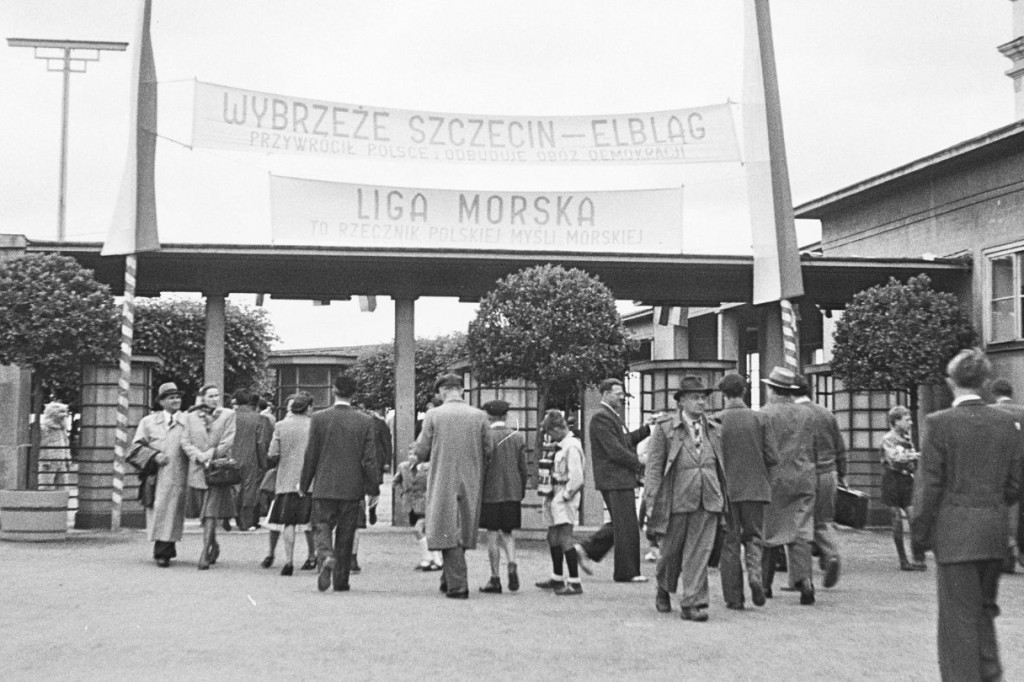 Sopot i Gdynia na archiwalnych zdjęciach! Zobacz niezwykłe kadry z lat 1948-1953 [FOTO]