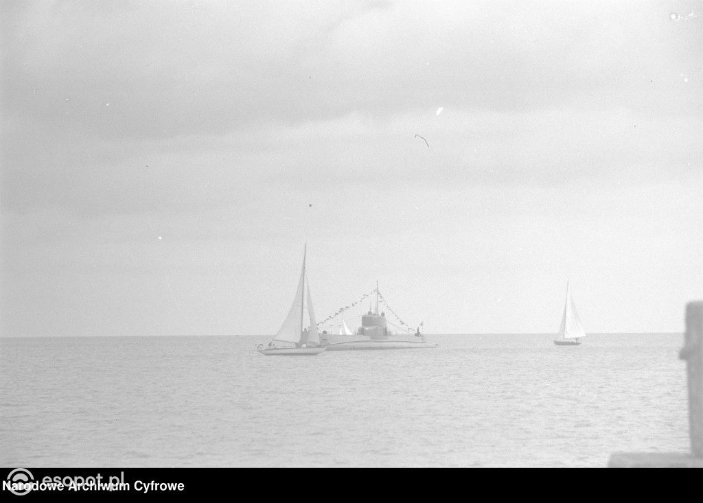 Sopot i Gdynia na archiwalnych zdjęciach! Zobacz niezwykłe kadry z lat 1948-1953 [FOTO]