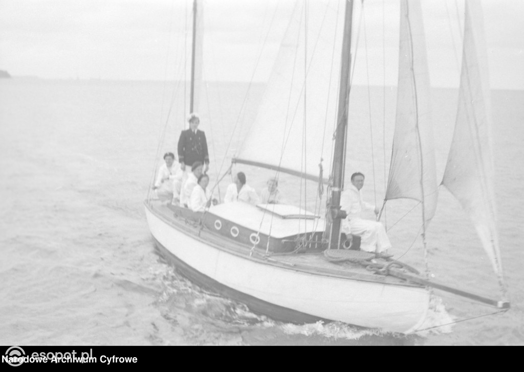 Sopot i Gdynia na archiwalnych zdjęciach! Zobacz niezwykłe kadry z lat 1948-1953 [FOTO]
