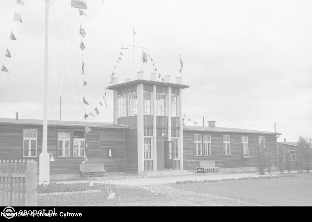 Sopot i Gdynia na archiwalnych zdjęciach! Zobacz niezwykłe kadry z lat 1948-1953 [FOTO]