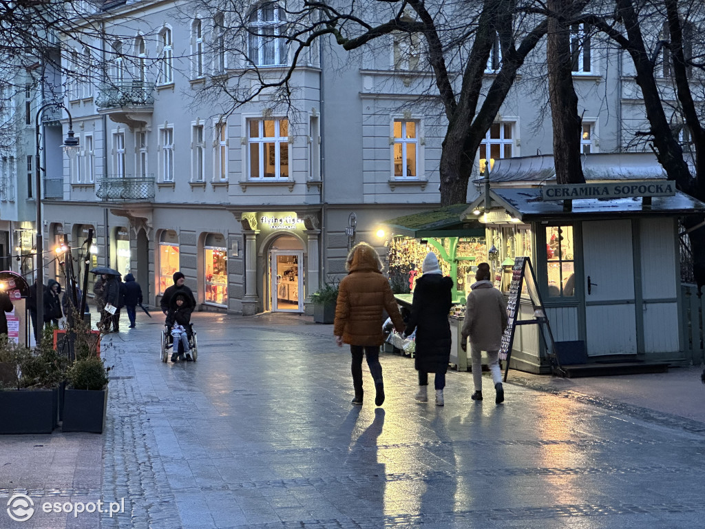 Sopot zachwyca w każdą pogodę! Deszczowy kurort na zdjęciach [FOTO]