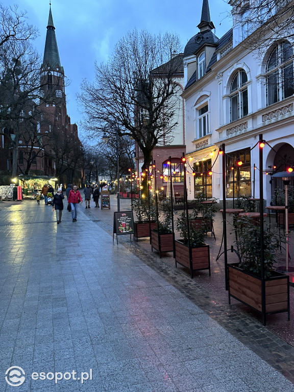 Sopot zachwyca w każdą pogodę! Deszczowy kurort na zdjęciach [FOTO]