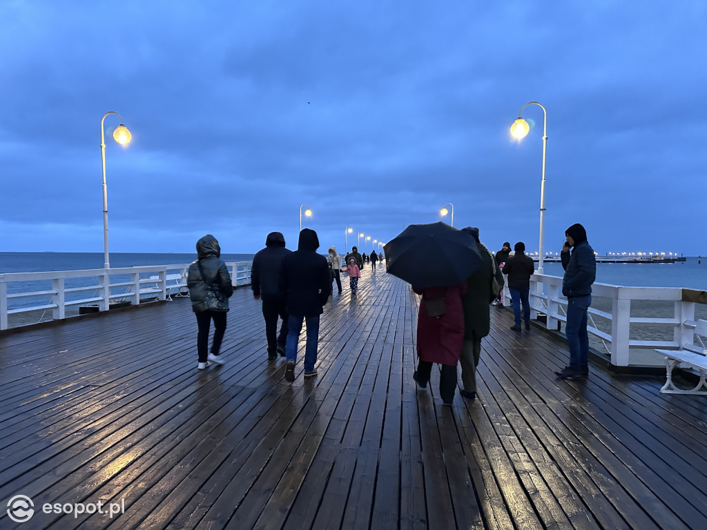 Sopot zachwyca w każdą pogodę! Deszczowy kurort na zdjęciach [FOTO]