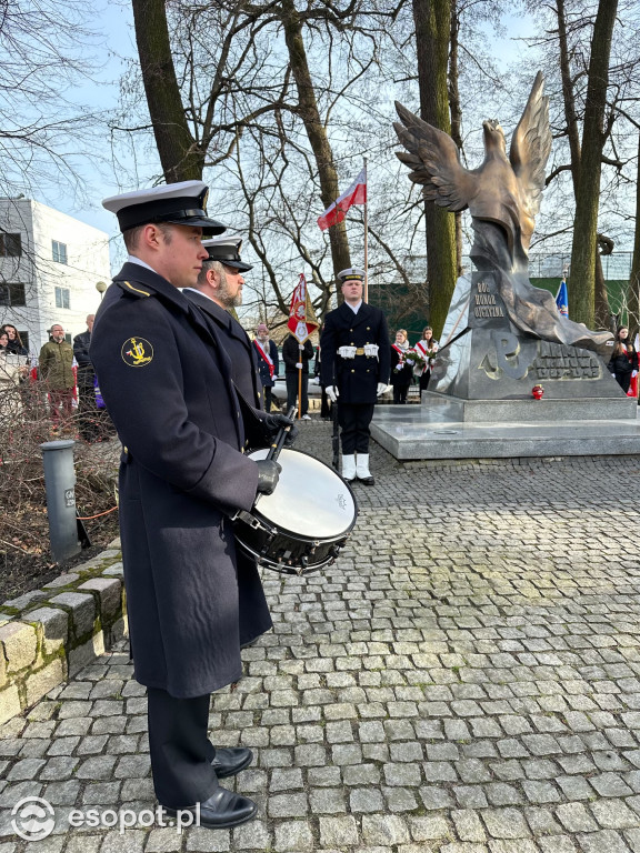 Sopot uczcił 82. rocznicę powołania AK! Złożono wieńce i wiązanki kwiatów [FOTO]