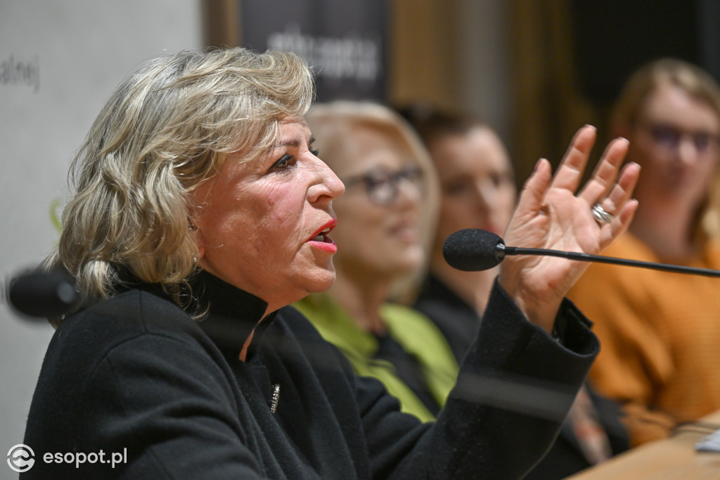Krystyna Janda zrobiła furorę w Sopocie! Tłumy na spotkaniu [FOTO]