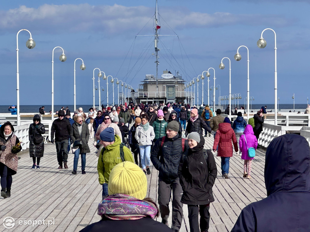 Sopot tym razem przegrał z niedzielą handlową! Spokojny kurort na zdjęciach [FOTO]