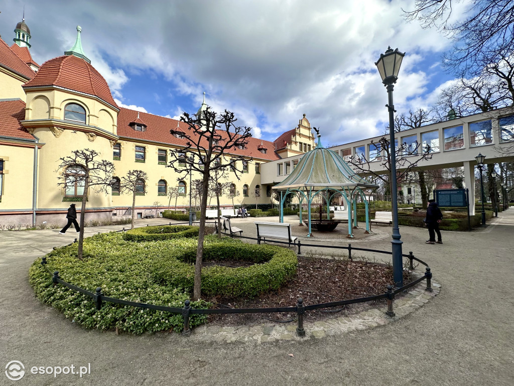 Sopot tym razem przegrał z niedzielą handlową! Spokojny kurort na zdjęciach [FOTO]