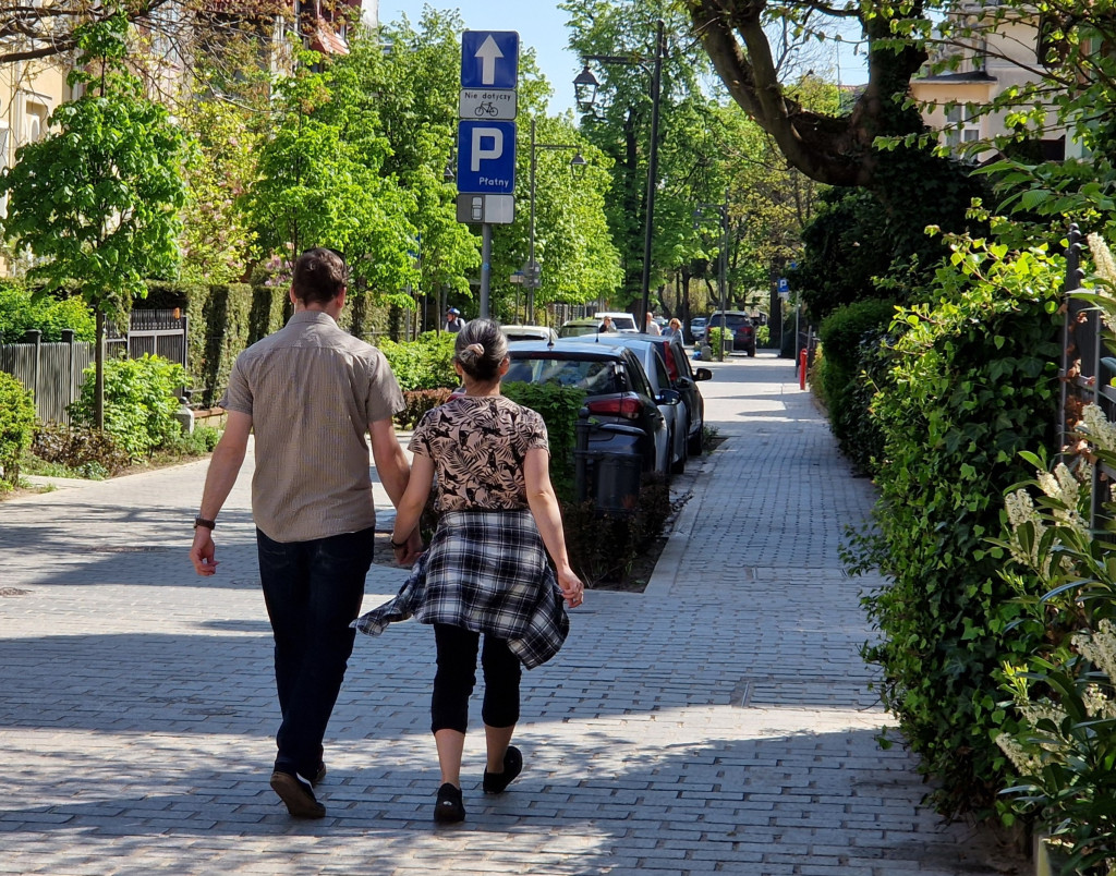 Sopocki woonerf ma już prawie dwa lata! Zobacz, jak się zmienił [FOTO]