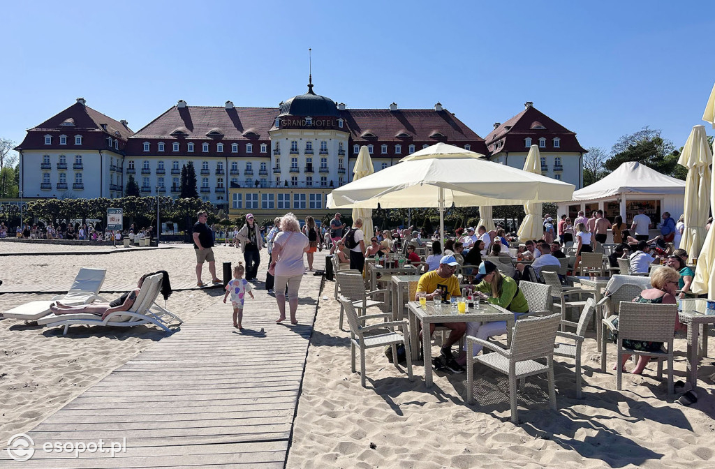 Tłumy jak w sezonie! Zobacz sopocką majówkę na zdjęciach [FOTO]