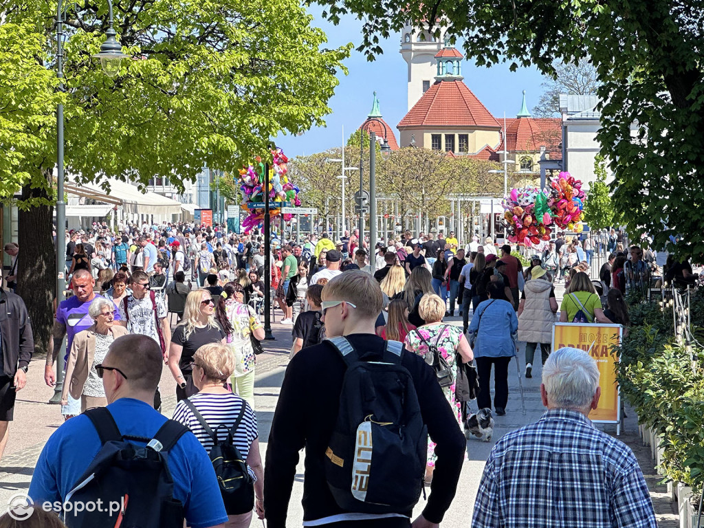 Tłumy jak w sezonie! Zobacz sopocką majówkę na zdjęciach [FOTO]