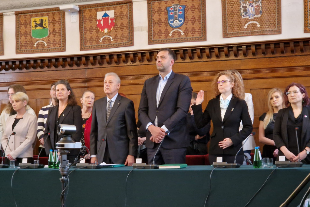 Pierwsza sesja Rady Miasta Sopotu. Zobacz, kto pokieruje miastem [FOTO]