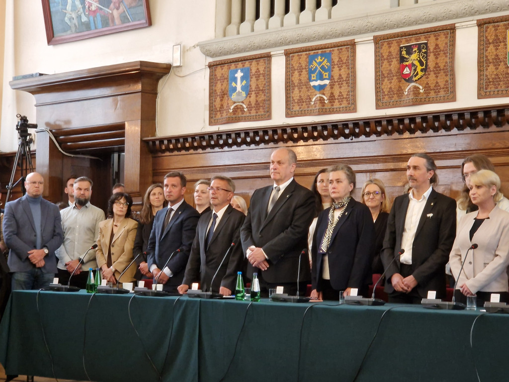 Pierwsza sesja Rady Miasta Sopotu. Zobacz, kto pokieruje miastem [FOTO]