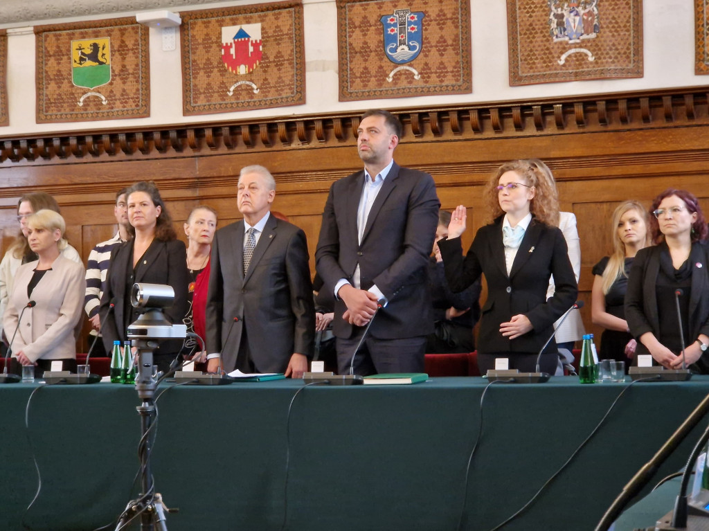 Pierwsza sesja Rady Miasta Sopotu. Zobacz, kto pokieruje miastem [FOTO]