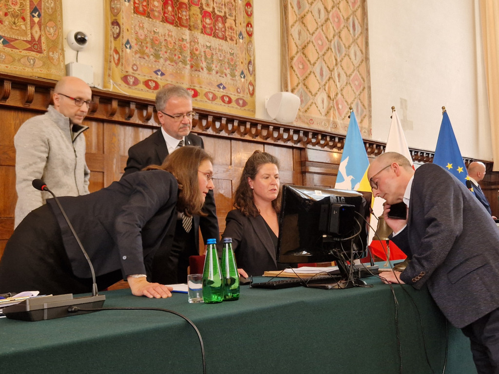 Pierwsza sesja Rady Miasta Sopotu. Zobacz, kto pokieruje miastem [FOTO]