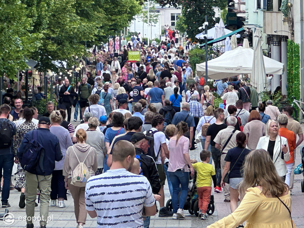 Zaskakująco spokojny Sopot na zdjęciach! Za nami ostatni weekend maja [FOTO]