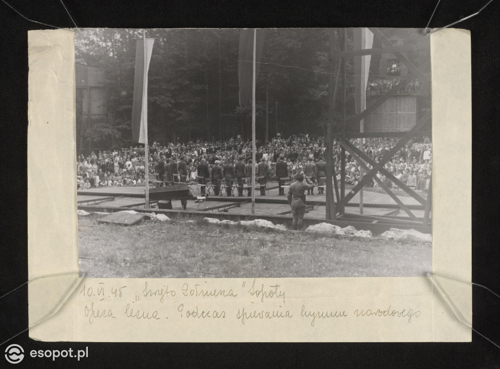 Tak Sopot świętował w 1945 roku! Zobacz archiwalne zdjęcia [FOTO]