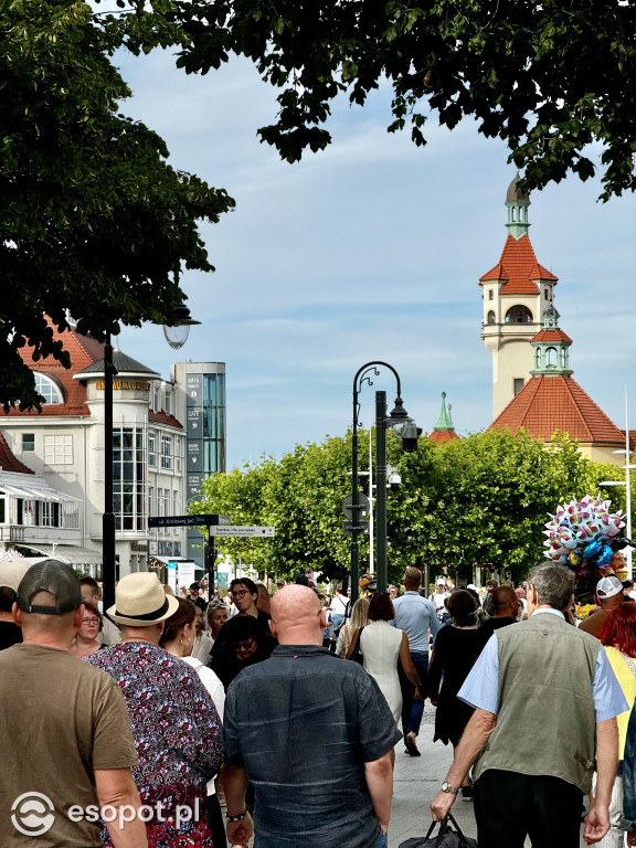 Morze ludzi w Sopocie! Trudno wcisnąć choćby palec