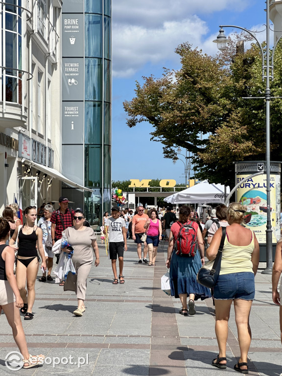 Sopot tętni życiem. Słoneczny czwartek w kurorcie