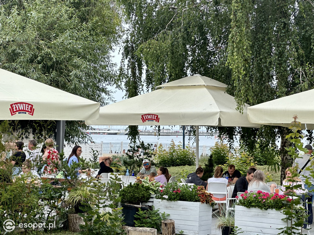 Pochmurnie, ale tłumnie! Tak wyglądał ostatni weekend lipca w Sopocie