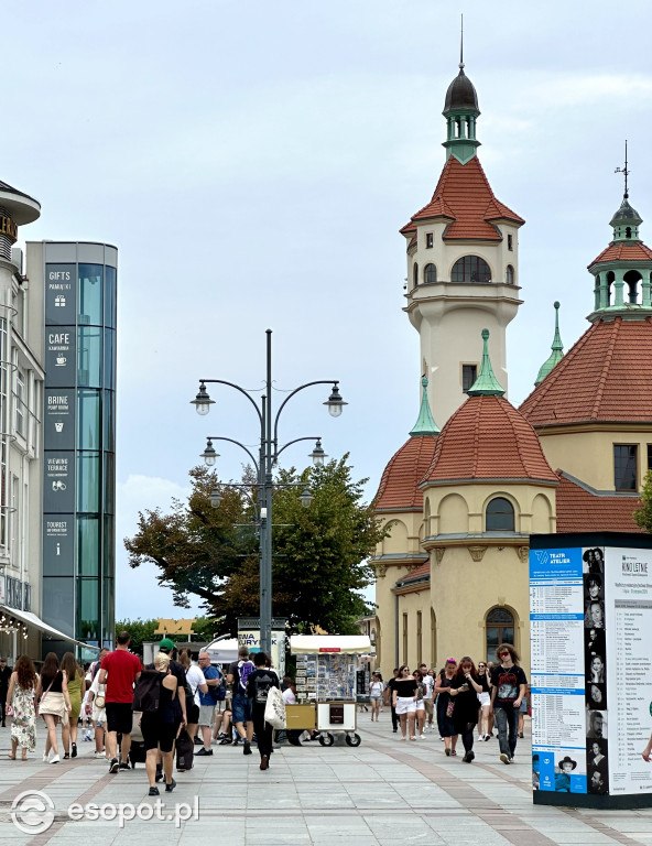 Pochmurnie, ale tłumnie! Tak wyglądał ostatni weekend lipca w Sopocie