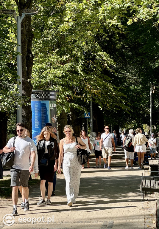 Piękne słońce i tłumy na zdjęciach! Tak wyglądał ostatni dzień wakacji w Sopocie [FOTO]