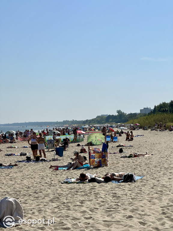 Plaża w Sopocie pękała w szwach! Zobacz wrześniowe tłumy na zdjęciach! [FOTO]