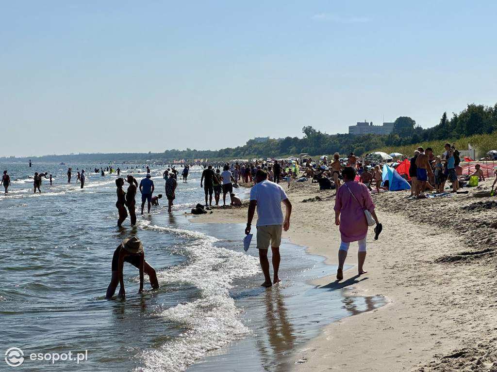 Plaża w Sopocie pękała w szwach! Zobacz wrześniowe tłumy na zdjęciach! [FOTO]