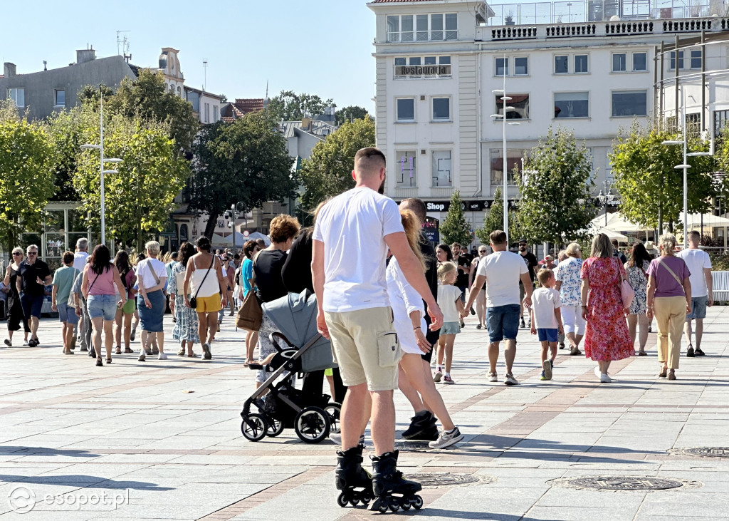 Wyjątkowy Sopot na zdjęciach! Turyści opanowują kurort nawet po wakacjach [FOTO]