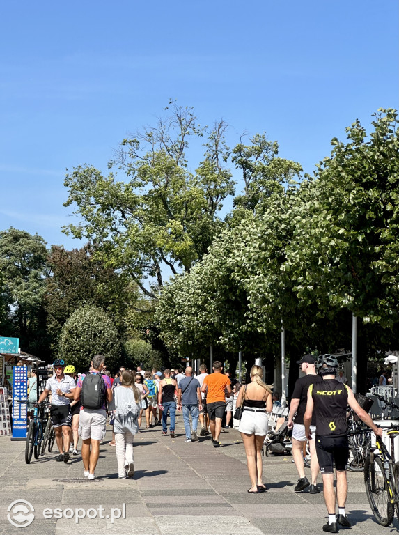 Wyjątkowy Sopot na zdjęciach! Turyści opanowują kurort nawet po wakacjach [FOTO]