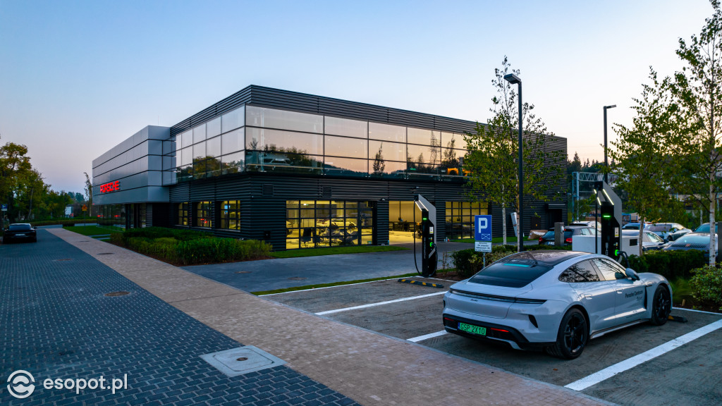 Fani motoryzacji nie przejdą obojętnie! Porsche Centrum Sopot otwarte [FOTO]