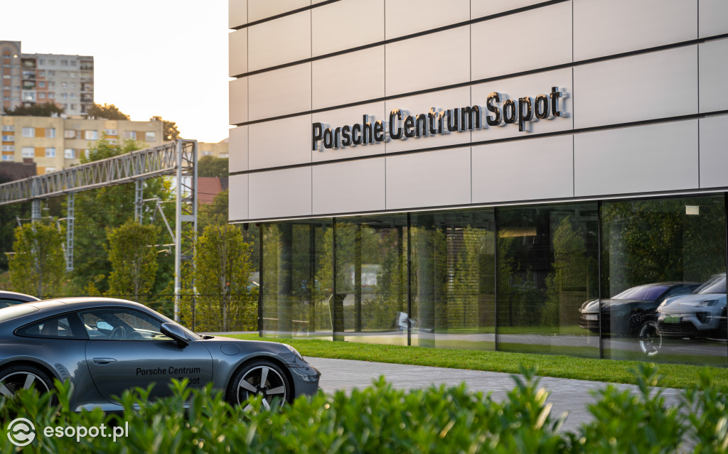 Fani motoryzacji nie przejdą obojętnie! Porsche Centrum Sopot otwarte [FOTO]