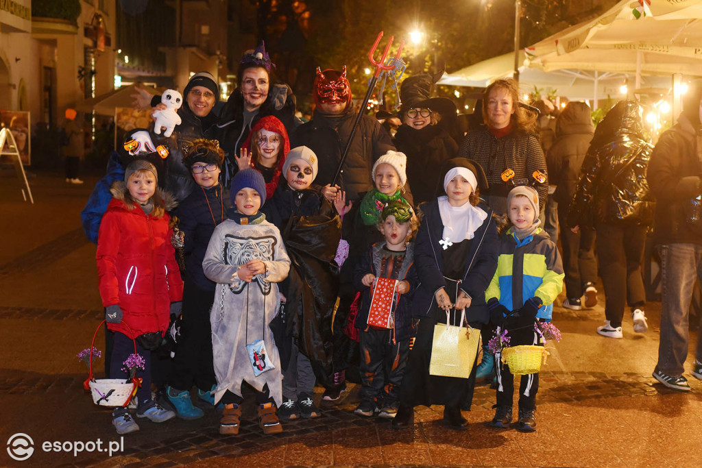 Sopot opanowały czarownice, stwory i bohaterowie wszelkiej maści! Halloween w kurorcie [FOTO]