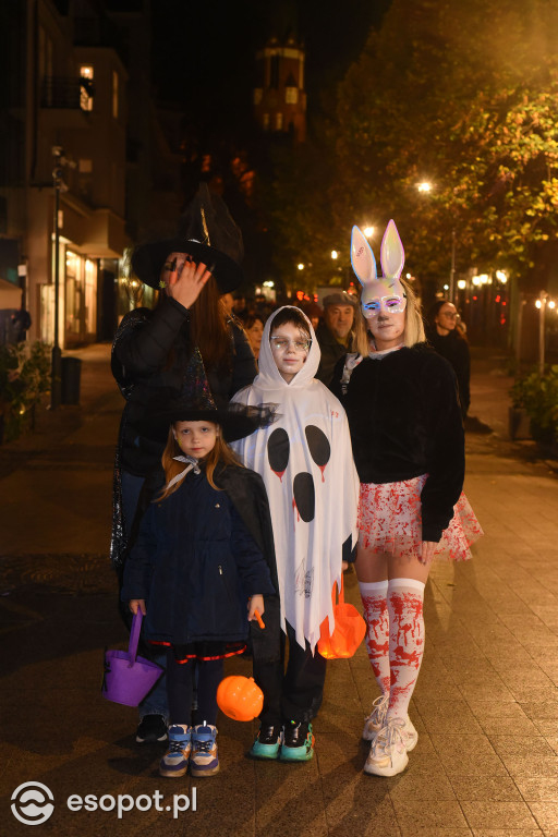 Sopot opanowały czarownice, stwory i bohaterowie wszelkiej maści! Halloween w kurorcie [FOTO]