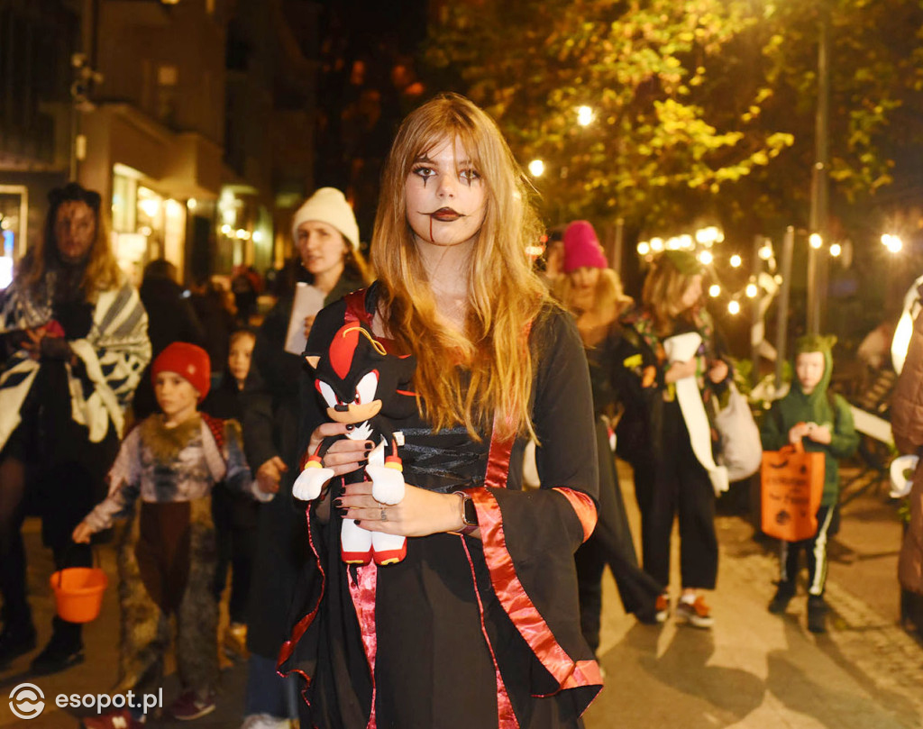 Sopot opanowały czarownice, stwory i bohaterowie wszelkiej maści! Halloween w kurorcie [FOTO]