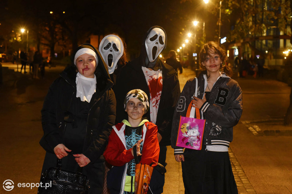 Sopot opanowały czarownice, stwory i bohaterowie wszelkiej maści! Halloween w kurorcie [FOTO]