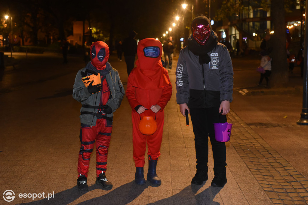 Sopot opanowały czarownice, stwory i bohaterowie wszelkiej maści! Halloween w kurorcie [FOTO]