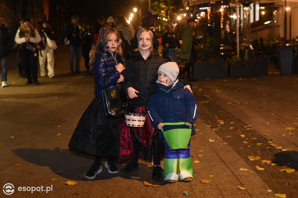 Sopot opanowały czarownice, stwory i bohaterowie wszelkiej maści! Halloween w kurorcie [FOTO]