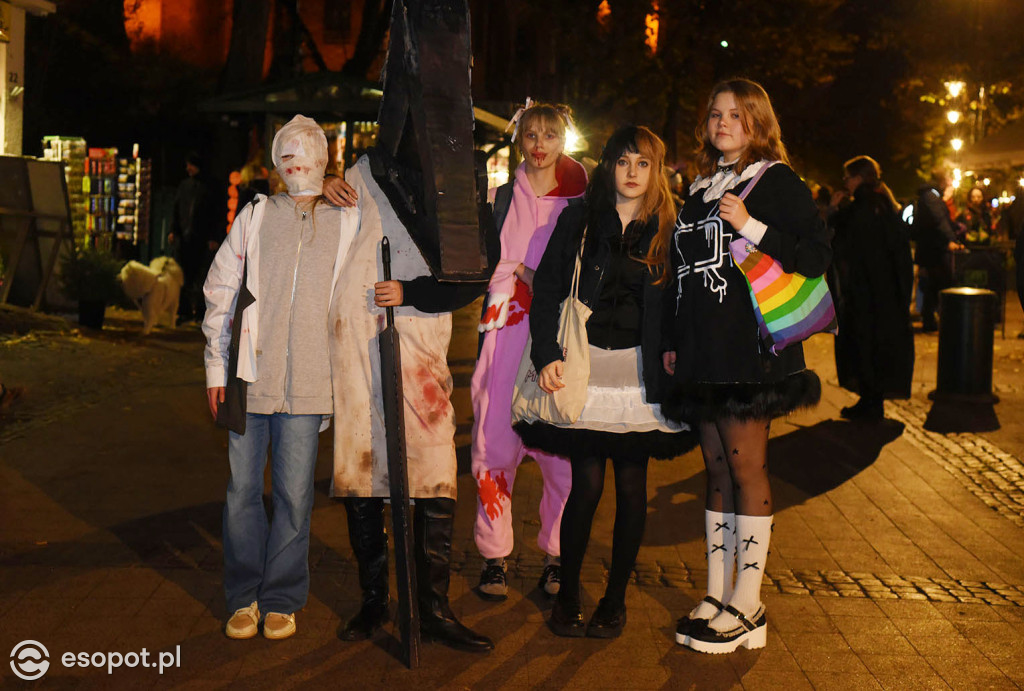 Sopot opanowały czarownice, stwory i bohaterowie wszelkiej maści! Halloween w kurorcie [FOTO]