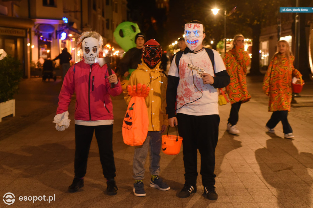 Sopot opanowały czarownice, stwory i bohaterowie wszelkiej maści! Halloween w kurorcie [FOTO]