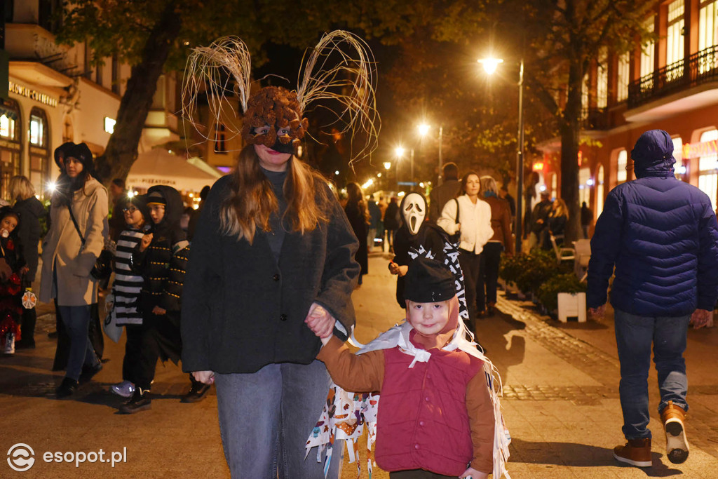 Sopot opanowały czarownice, stwory i bohaterowie wszelkiej maści! Halloween w kurorcie [FOTO]