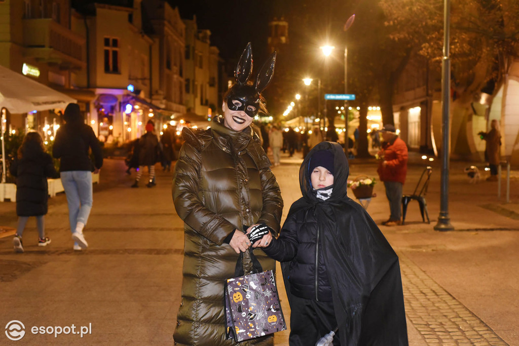 Sopot opanowały czarownice, stwory i bohaterowie wszelkiej maści! Halloween w kurorcie [FOTO]