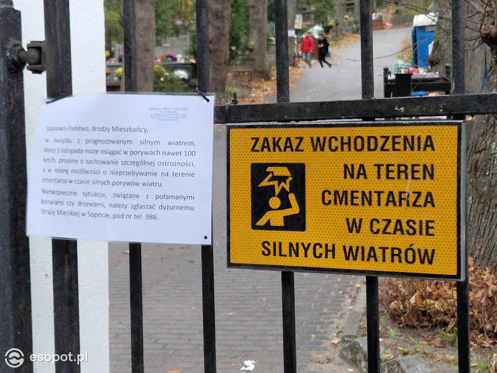 Wszystkich Świętych w Sopocie. Kurort w listopadowej zadumie [FOTO]