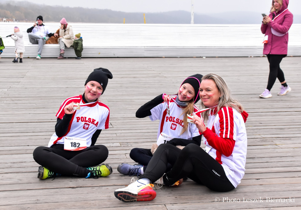 Patriotycznie, z uśmiechem, na sportowo! Sopocki Bieg Niepodległości przyciągnął tłumy